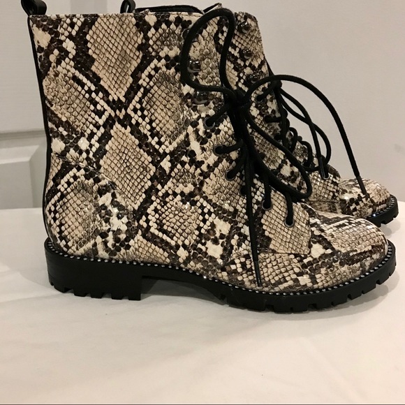 Express snake print fashion combat boots. Size 6 - Picture 6 of 10